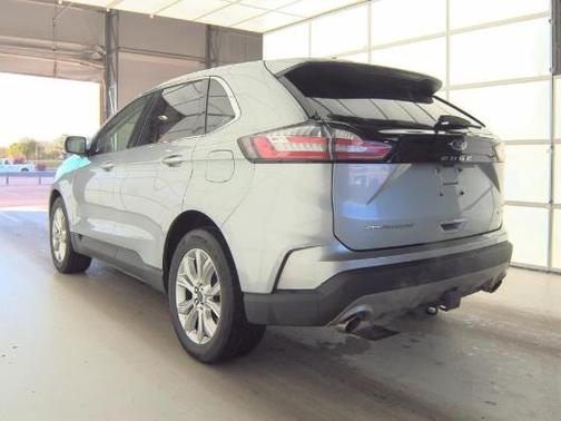 Silver Metallic 2023 Ford Edge Titanium