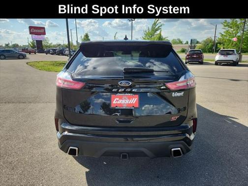2022 Ford Edge ST