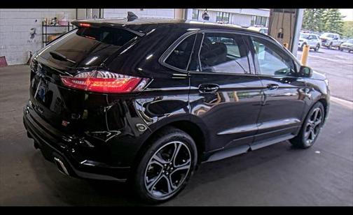 2022 Ford Edge ST