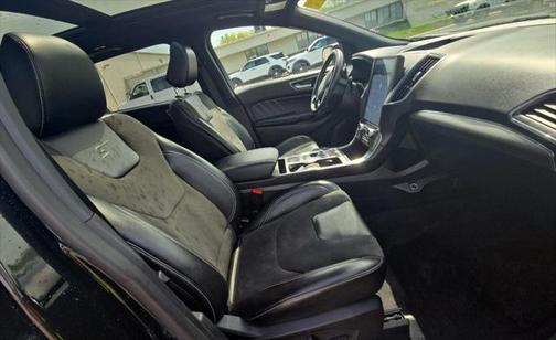 2022 Ford Edge ST