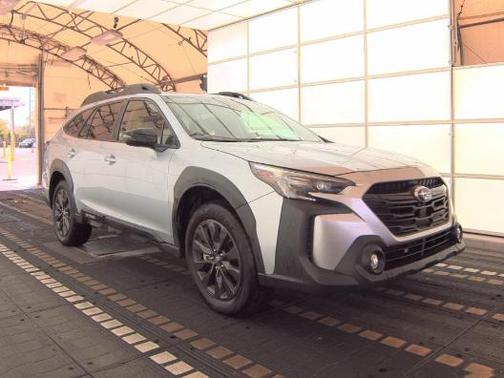 Ice Silver Metallic 2025 Subaru Outback Onyx Edition