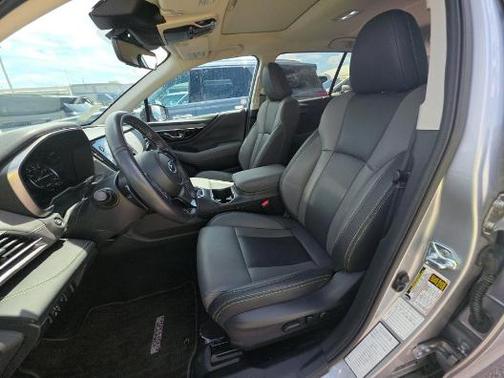 Ice Silver Metallic 2025 Subaru Outback Onyx Edition