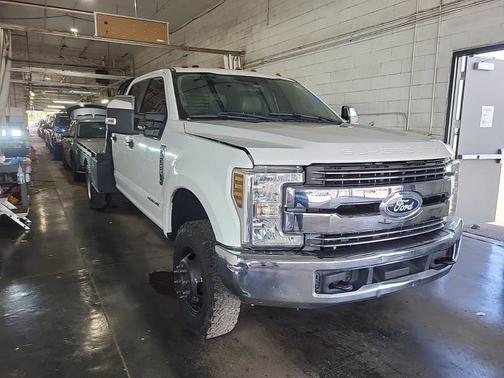 Oxford White 2019 Ford F-350 XL