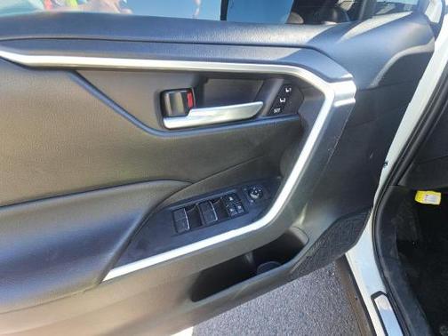 Wind Chill Pearl 2023 Toyota RAV4 XLE Premium