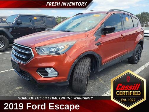 Sedona Orange Metallic 2019 Ford Escape SE