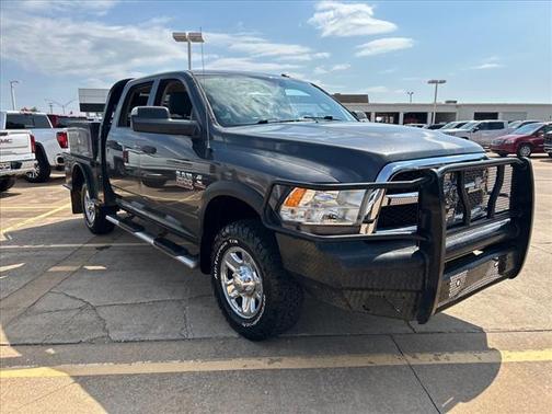 2018 RAM 2500 Tradesman Crew Cab 4x4 6'4' Box