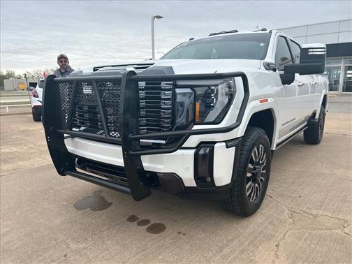 White Frost Tricoat 2024 GMC Sierra 2500 Denali Ultimate