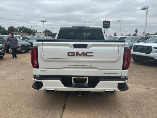 White Frost Tricoat 2022 GMC Sierra 1500 Denali