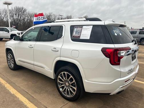 2023 GMC Acadia Denali