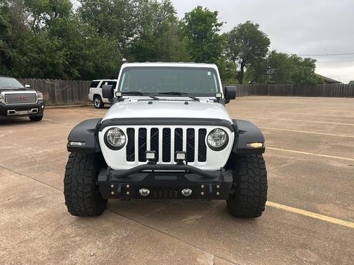 Bright White Clearcoat 2021 Jeep Gladiator Sport S