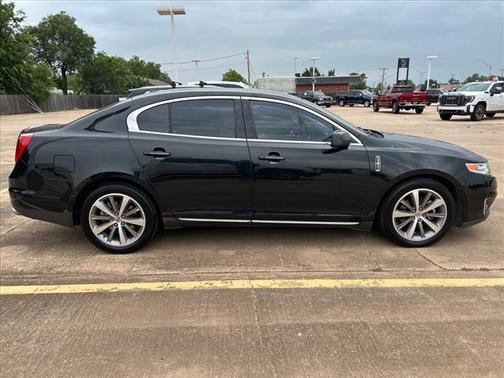 2010 Lincoln MKS Base