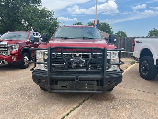 Rapid Red Metallic Tinted Clearcoat 2023 Ford F-350 XLT