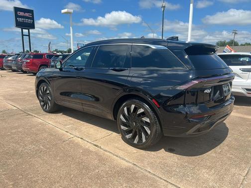 Infinite Black Metallic Clearcoat 2024 Lincoln Nautilus Black Label