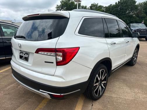 2021 Honda Pilot Touring 8-Passenger