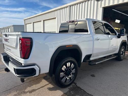 2024 GMC Sierra 2500 Denali
