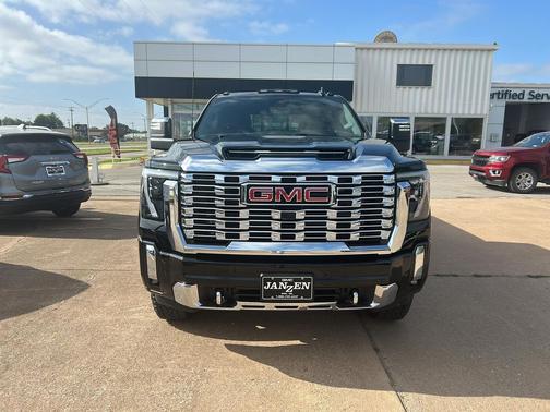 Onyx Black 2026 GMC Sierra 2500 Denali