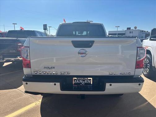 2017 Nissan Titan XD SL