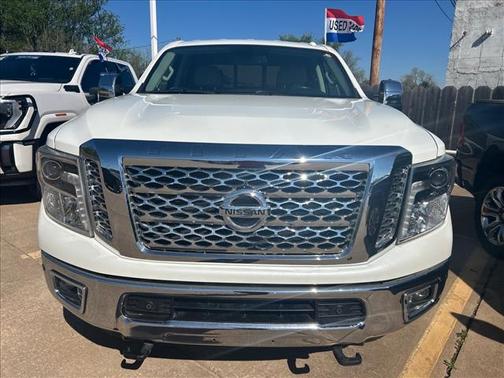 2017 Nissan Titan XD SL