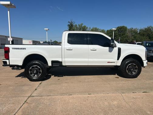 STAR WHITE 2024 Ford F-250 Lariat