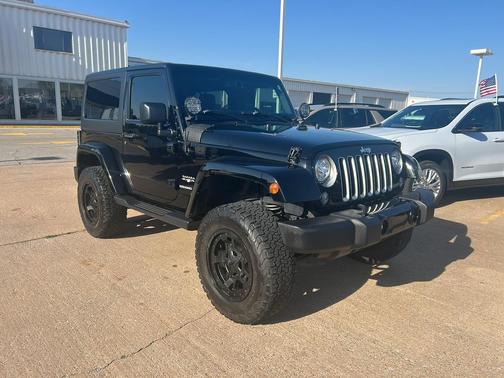 Black Clearcoat 2017 Jeep Wrangler Sahara