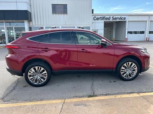 2022 Toyota Venza XLE
