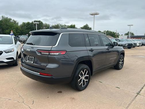 Baltic Gray Metallic Clearcoat 2023 Jeep Grand Cherokee L Limited