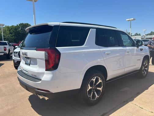 Summit White 2026 GMC Yukon 4WD AT4 Ultimate