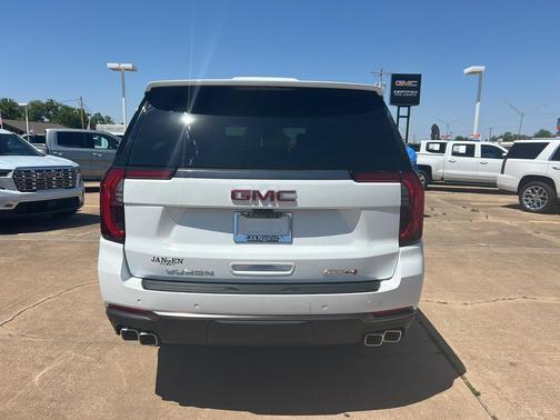 Summit White 2026 GMC Yukon 4WD AT4 Ultimate