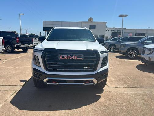 Summit White 2026 GMC Yukon 4WD AT4 Ultimate