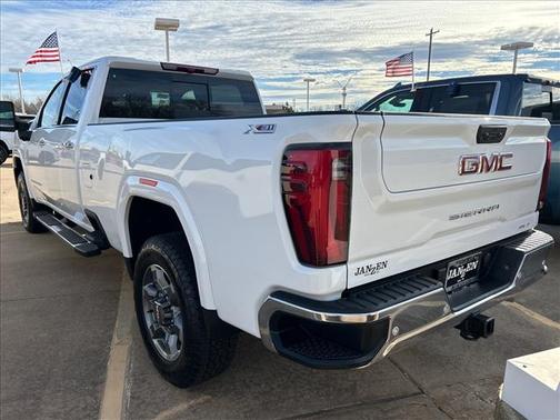 2026 GMC Sierra 2500 SLT