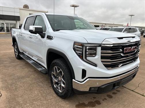 Glacier White Tricoat 2026 GMC Sierra 1500 SLT