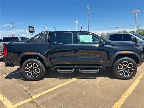 2025 GMC Canyon AT4