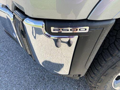 2025 GMC Sierra 2500 SLT