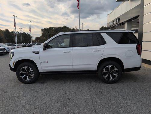 2026 GMC Yukon 4WD AT4