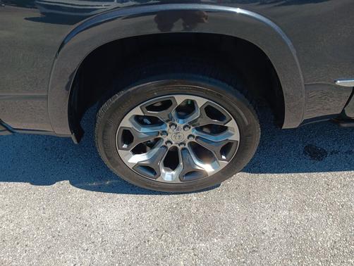 Maximum Steel Metallic Clearcoat 2020 RAM 1500 Limited