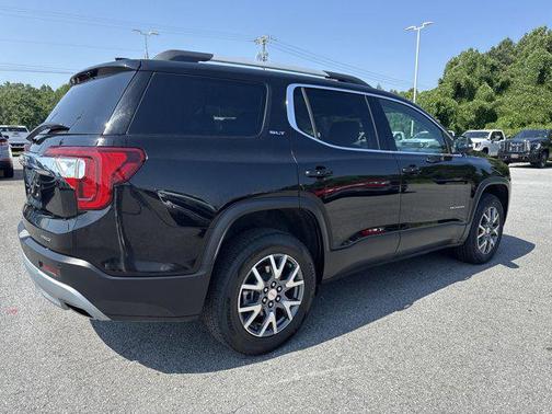 2023 GMC Acadia AWD SLT