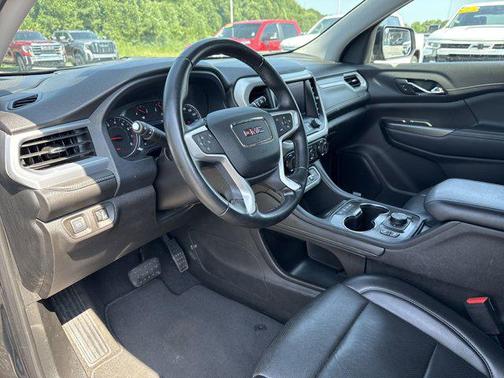 2023 GMC Acadia AWD SLT