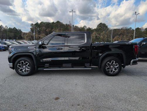 2025 GMC Sierra 1500 SLE