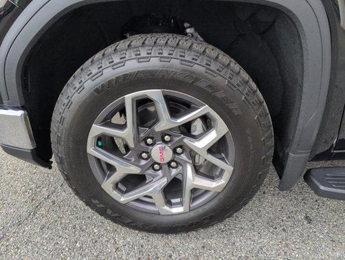 2025 GMC Sierra 1500 SLE