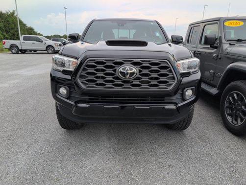 2020 Toyota Tacoma TRD Sport