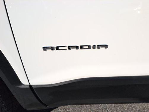 2023 GMC Acadia FWD SLT