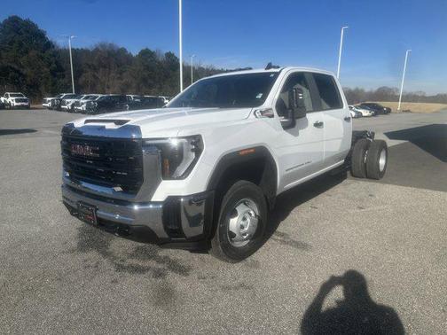2026 GMC Sierra 3500 Base
