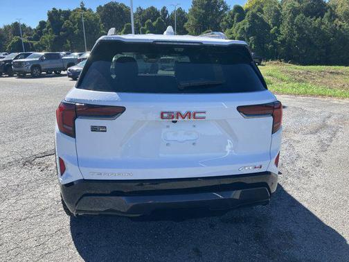 2026 GMC Terrain AWD AT4