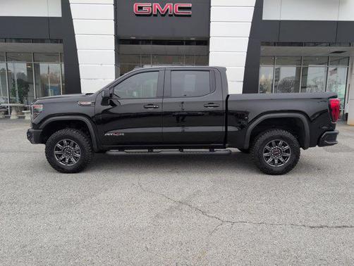 2025 GMC Sierra 1500 AT4X