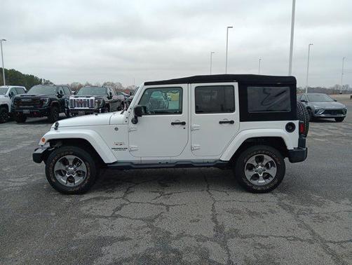 2017 Jeep Wrangler Unlimited Sahara