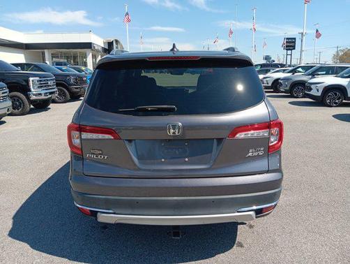 2020 Honda Pilot AWD Elite