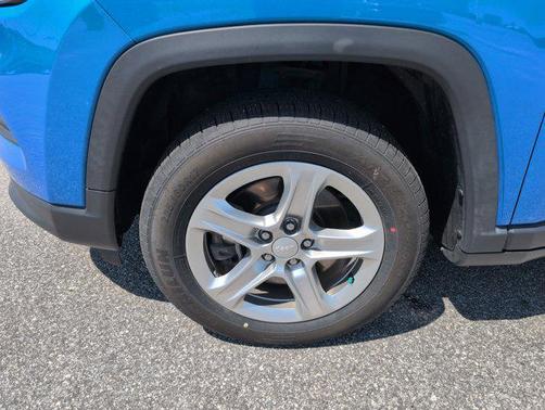 Hydro Blue Pearlcoat 2024 Jeep Compass Latitude