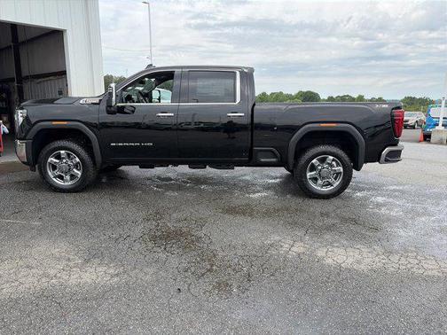 Onyx Black 2026 GMC Sierra 2500 SLT