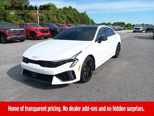 Snow White Pearl 2025 Kia K5 GT