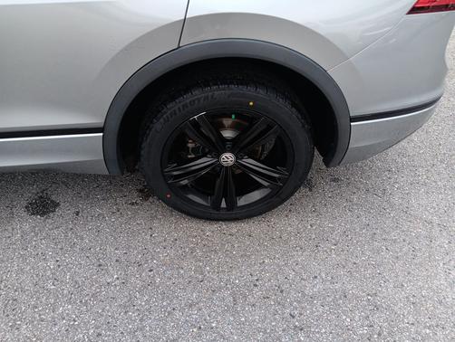 Pyrite Silver Metallic 2019 Volkswagen Tiguan 2.0T SEL R-Line 4MOTION